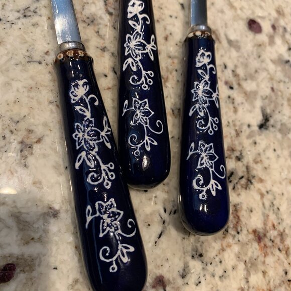 Temptations Blue Floral Lace 3 piece set Spatula Fork Spoon - Picture 4 of 5